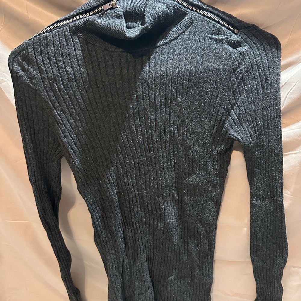 Express Women's Charcoal Turtleneck Sweater